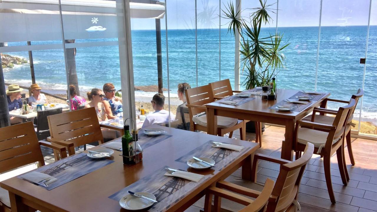 Beachfront Apartment In La Cala De Mijas Eksteriør billede