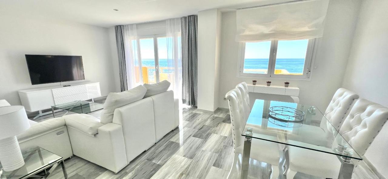 Beachfront Apartment In La Cala De Mijas Eksteriør billede